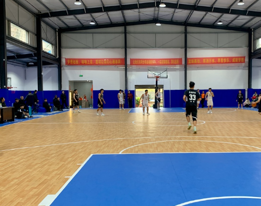 Revêtement de sol pour terrain de basket intérieur